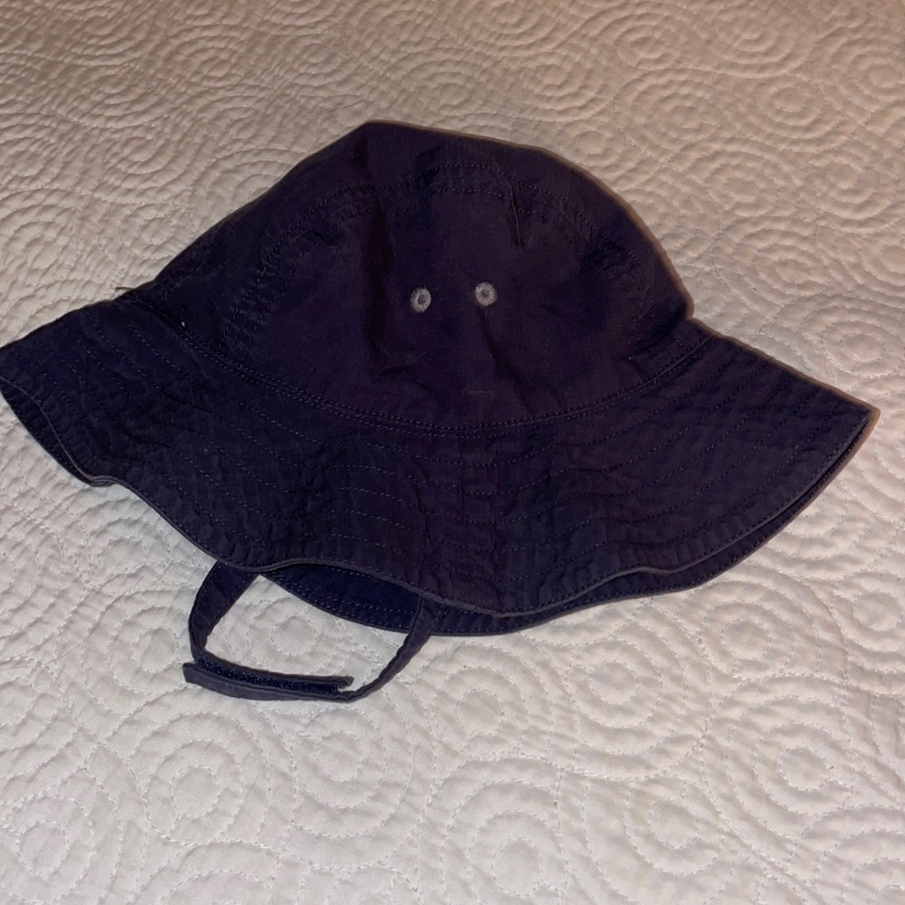 Bucket Hat